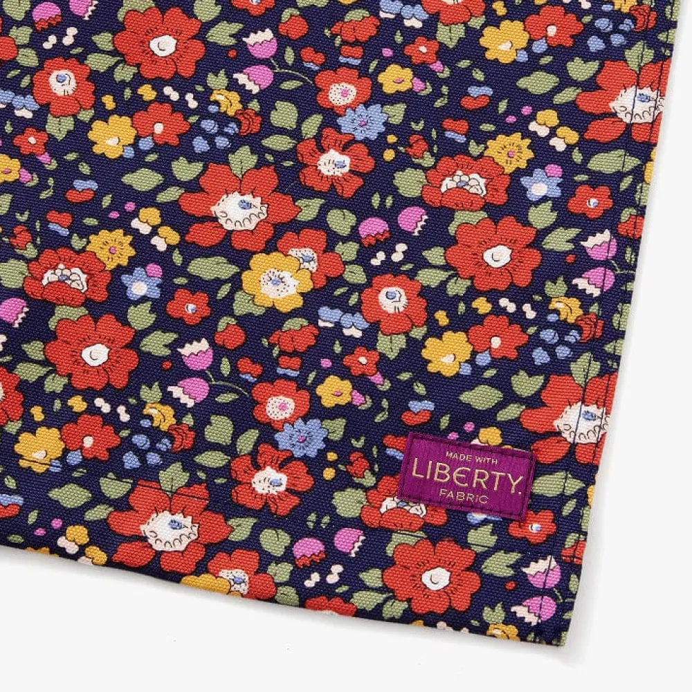 Hot Essential Apron Florals Essential