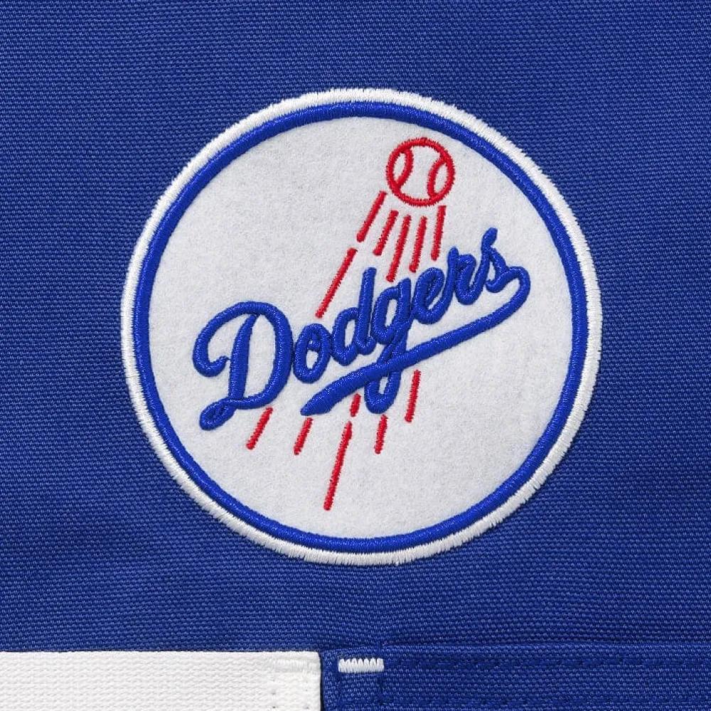 Clearance MLB™ Essential Apron Essential